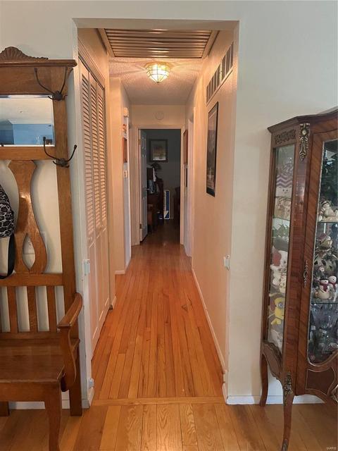 704 Inglestone Ct, Ballwin, MO 63021 photo 29