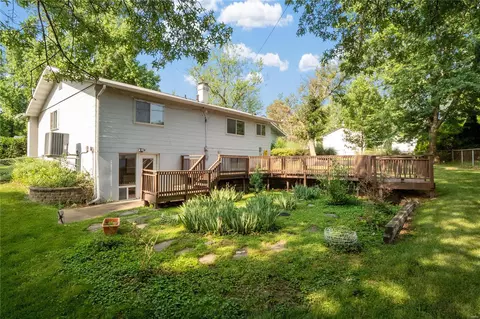 332 Sorrento Dr, Ballwin, MO 63021 photo 18