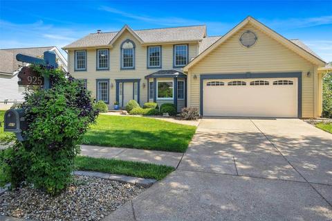 925 Oakgrove Park Ct, Ellisville, MO 63021 photo 3