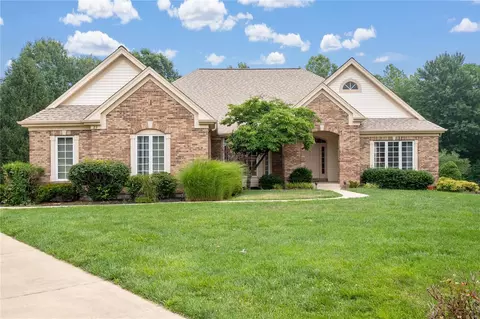 23 Augusta Ct, Lake Saint Louis, MO 63367