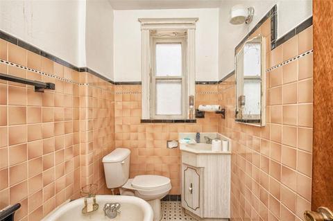 4932 Gresham Ave, Saint Louis, MO 63109 photo 8