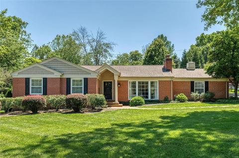 12306 Ballas Ln, Saint Louis, MO 63131