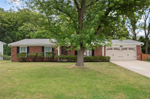 12850 Willowyck Dr, Saint Louis, MO 63146