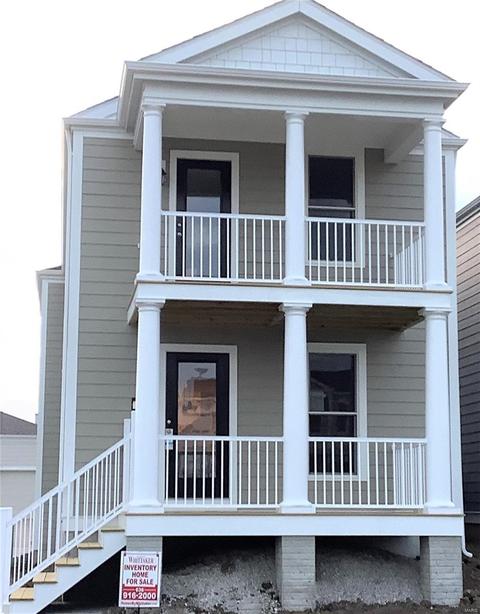 6136 New Town Dr, Saint Charles, MO 63301