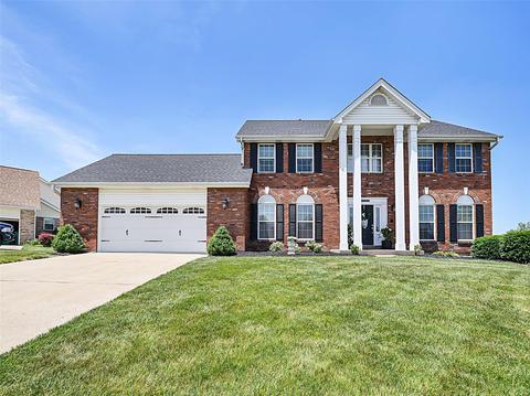57 Lansdowne Ct, Saint Charles, MO 63303