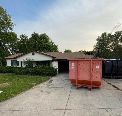 403 W Koenig St, Wentzville, MO 63385