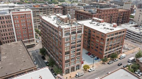 1627 Locust St #701, Saint Louis, MO 63103