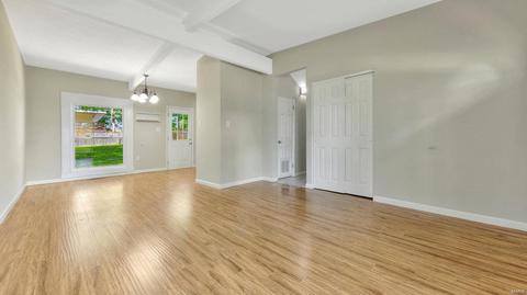 18 W Meadow Ln, Ellisville, MO 63021 photo 4