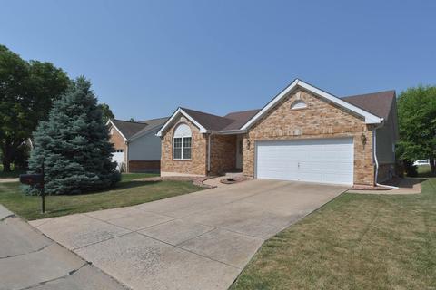 929 Claybend Dr, Ballwin, MO 63011 photo 2