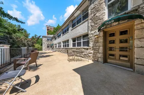 7569 Buckingham Dr #5, Saint Louis, MO 63105