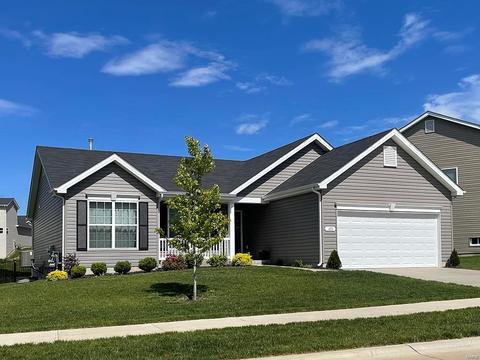 7421 Shadow Point Dr, Oakville, MO 63129