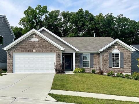 7507 Shadow Point Dr, Oakville, MO 63129