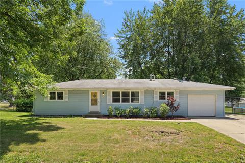 6 Pine Dr, Saint Peters, MO 63376