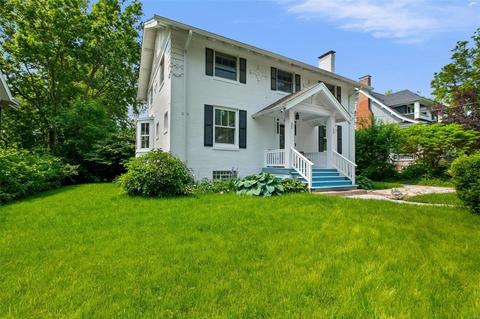 514 Oakwood Ave, Webster Groves, MO 63119