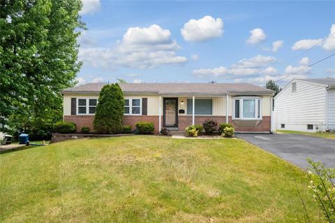 4936 Cherry Blossom Ln, Hazelwood, MO 63042