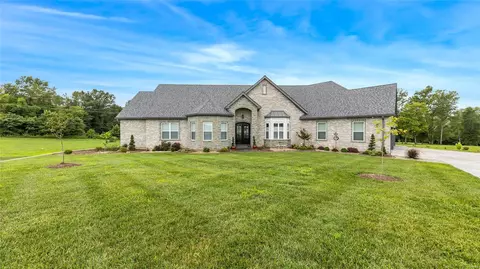 9 Crescent Meadows Ct, Eureka, MO 63025 photo 4