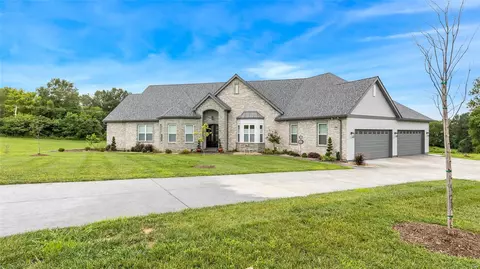 9 Crescent Meadows Ct, Eureka, MO 63025 photo 7