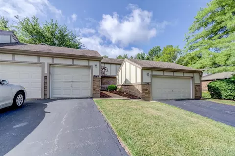 13144 Royal Pines Dr, Saint Louis, MO 63146