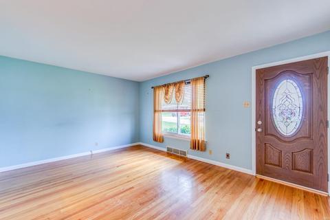 11000 Patsy Dr, Saint Louis, MO 63123 photo 5