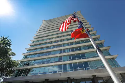 801 S Skinker Blvd #4D, Saint Louis, MO 63105