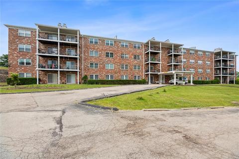 3107 Garnette Dr #B9, Bridgeton, MO 63044
