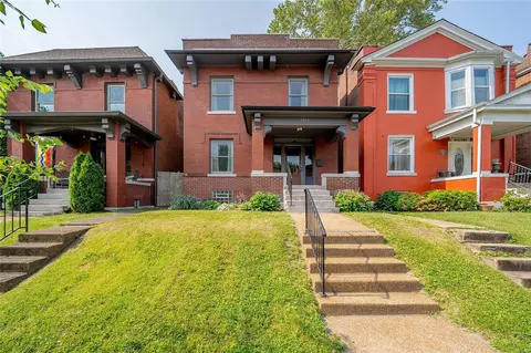 4004 Hartford St, Saint Louis, MO 63116