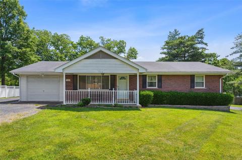 328 Henry Ave, Manchester, MO 63011