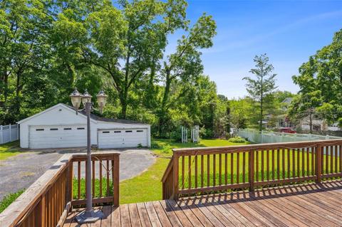 328 Henry Ave, Manchester, MO 63011 photo 4