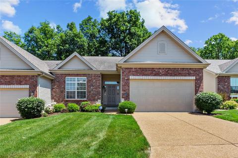 1256 Emerald Gardens Dr, Saint Peters, MO 63376