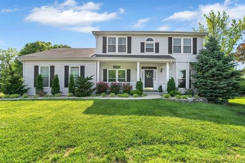 5864 Hightower Dr, Saint Louis, MO 63128