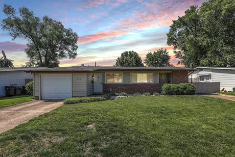674 Loyola Dr, Florissant, MO 63031