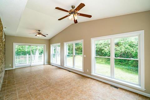 154 Hickory Tree Ct, Ballwin, MO 63011 photo 17