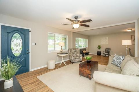 302 Allen Dr, O'fallon, MO 63366 photo 6