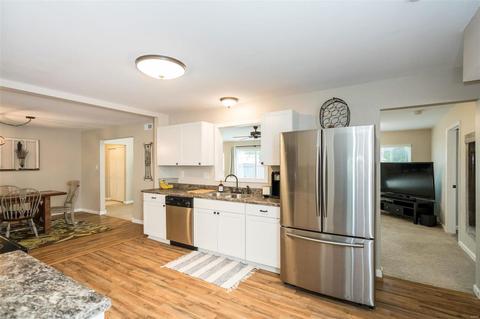 302 Allen Dr, O'fallon, MO 63366 photo 15