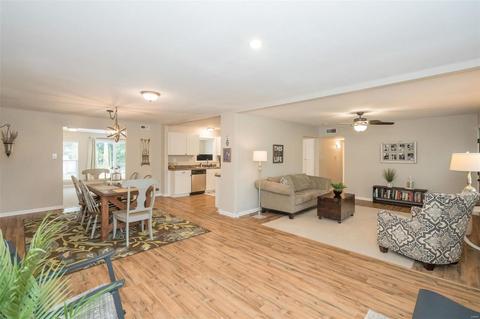 302 Allen Dr, O'fallon, MO 63366 photo 4