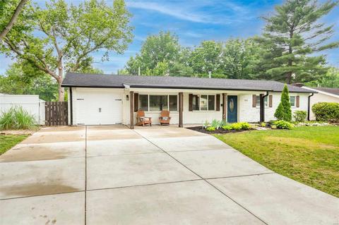 302 Allen Dr, O'fallon, MO 63366 photo 2