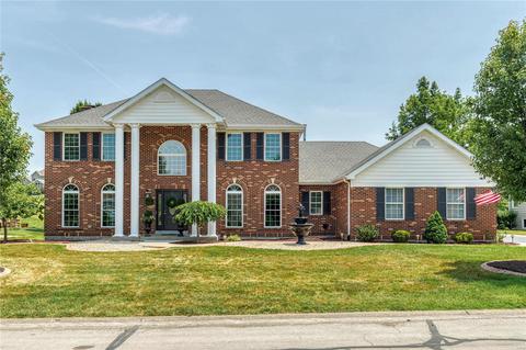 895 Whitmoor Dr, Weldon Spring, MO 63304