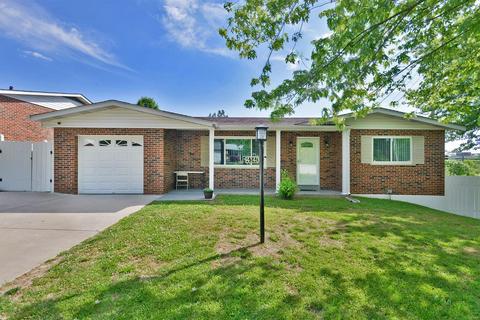 4140 Park Hill Ct, Saint Louis, MO 63125