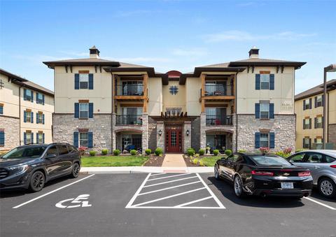 223 Bordeaux Way, Saint Peters, MO 63376