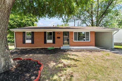 16 Alandale Ct, Florissant, MO 63031