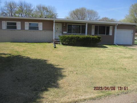 39 Radford, Florissant, MO 63031