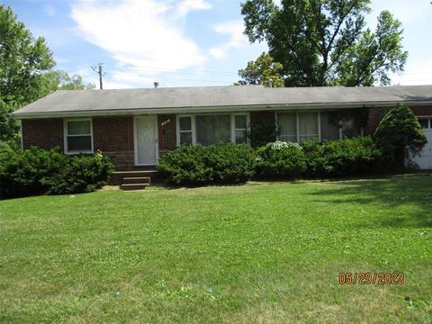 1150 Bosworth Dr, Saint Louis, MO 63137