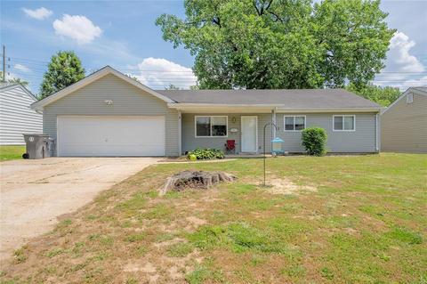 102 Saint Matthew Ave, O'fallon, MO 63366