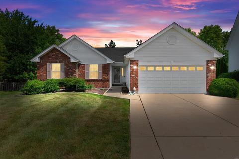 381 Falcon Hill Dr, O'fallon, MO 63368