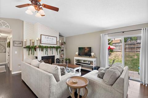 525 Chapparal Dr, O'fallon, MO 63368 photo 5