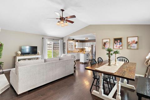 525 Chapparal Dr, O'fallon, MO 63368 photo 6