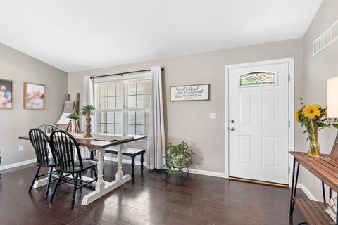 525 Chapparal Dr, O'fallon, MO 63368 photo 4