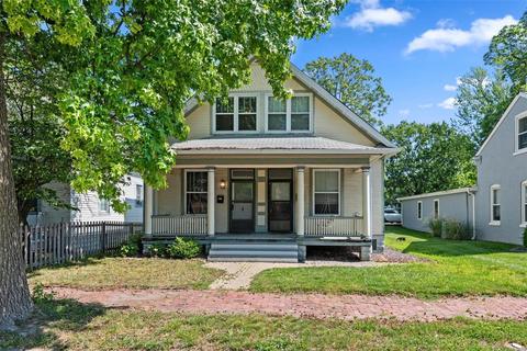 806 Clark St, Saint Charles, MO 63301