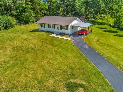 551 Saint Josephs Dr, Ballwin, MO 63021 photo 1