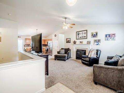 475 Chatham Dr, O'fallon, MO 63366 photo 5